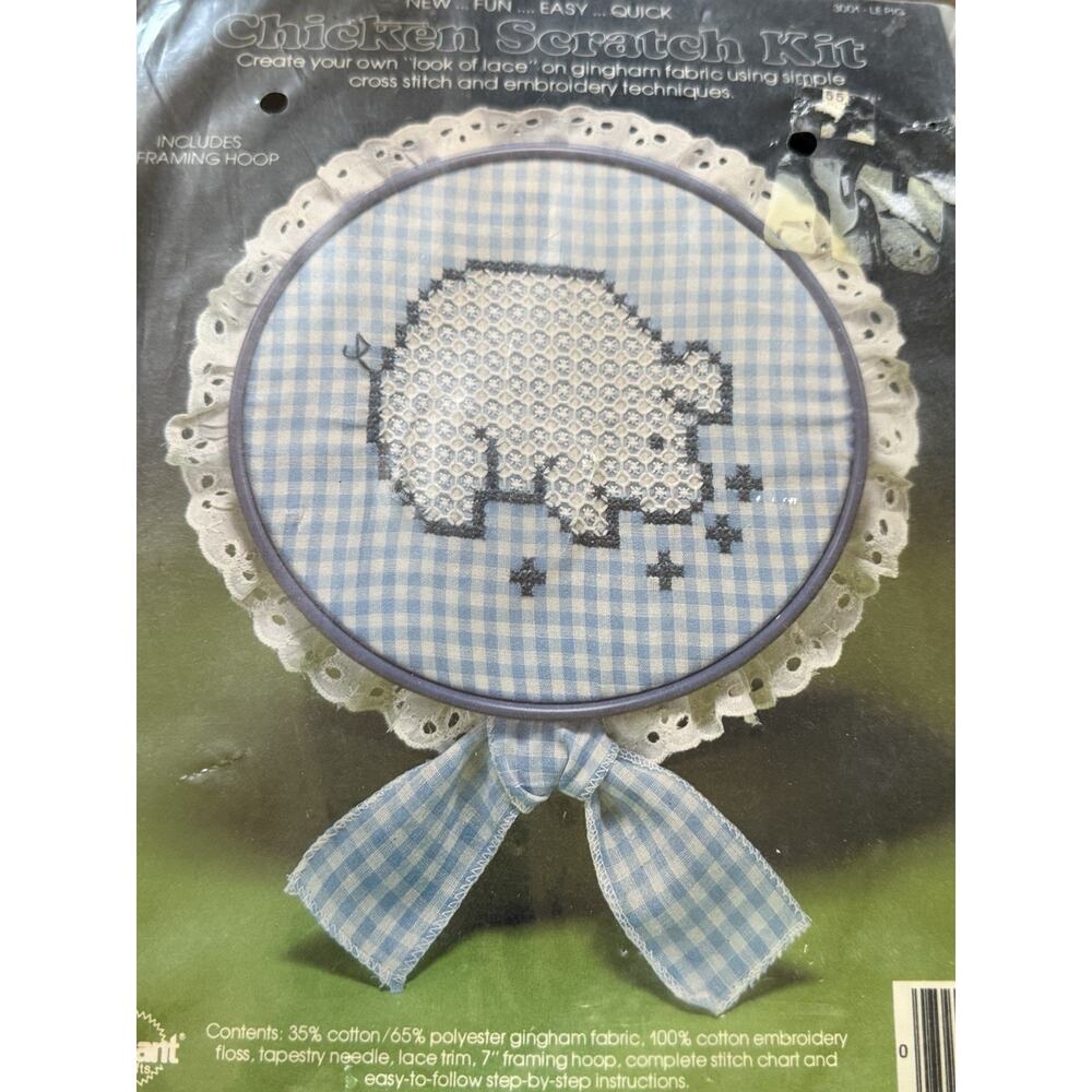 1983 CHICKEN SCRATCH KIT 3001 LE PIG EMBROIDERY CROSS STITCH FRAMING HOOP